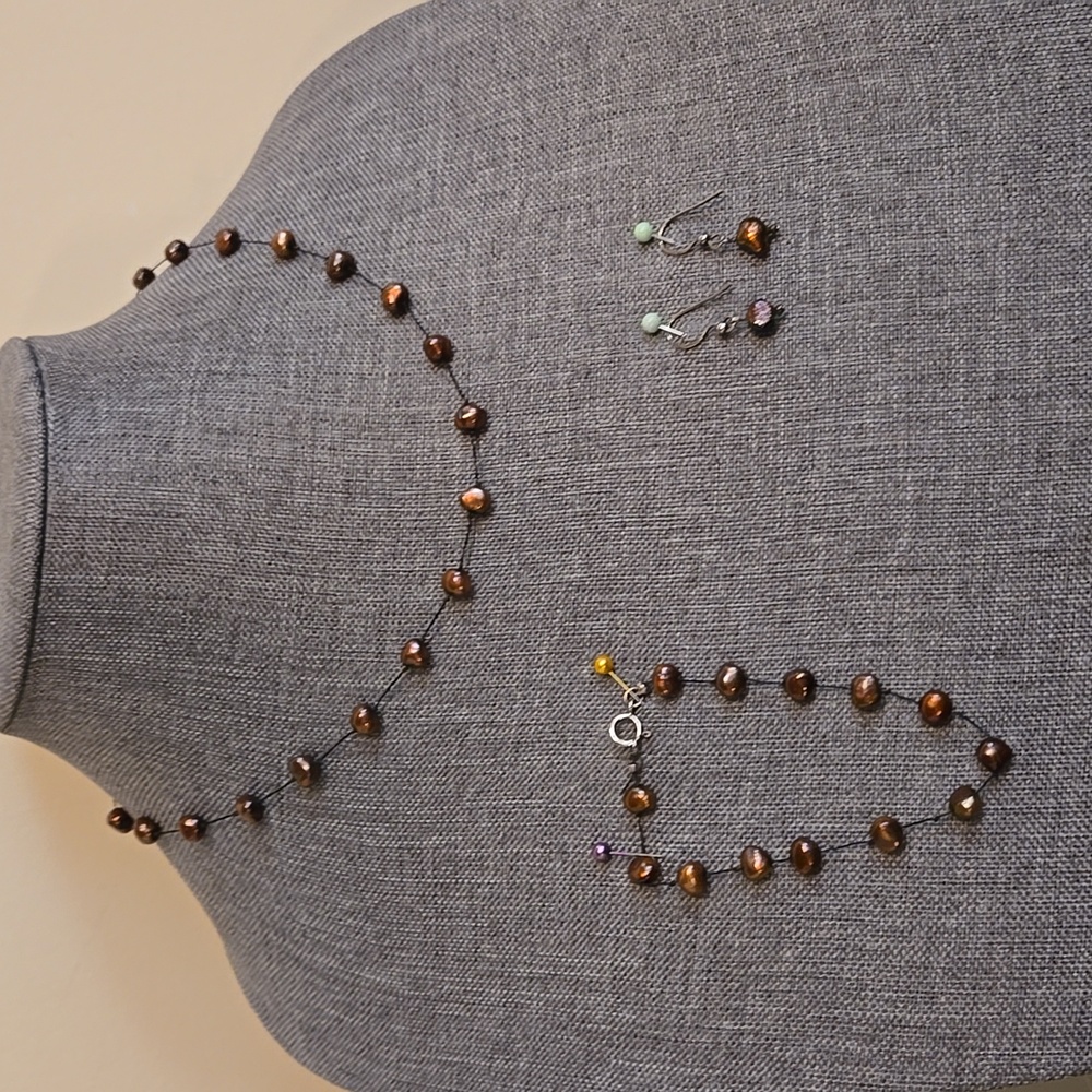 Vintage iridescent bronzy Pearls; station  necklace, bracelet, earrings